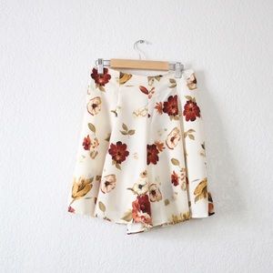 Vintage 80s-90s Floral Shorts Sz: M